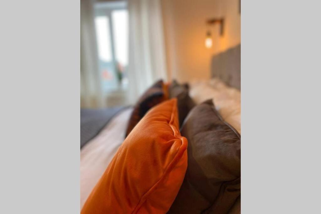 Alicia Newport By Mia Living 2 Bedroom Apartment With Dedicated Parking Extérieur photo